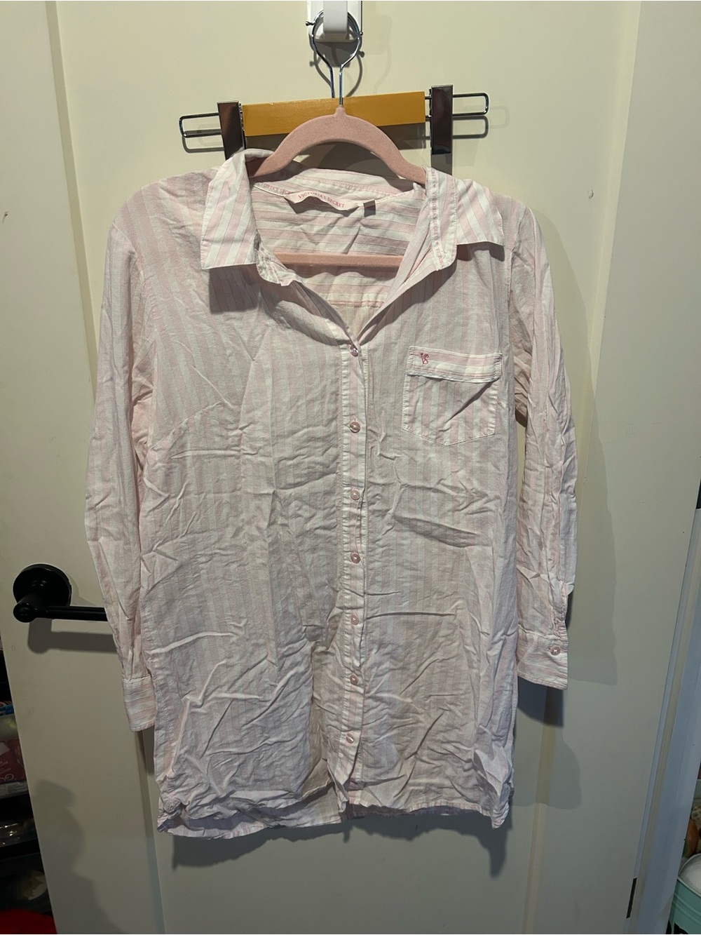 Victoria’s Secret sleep shirt? Dress?